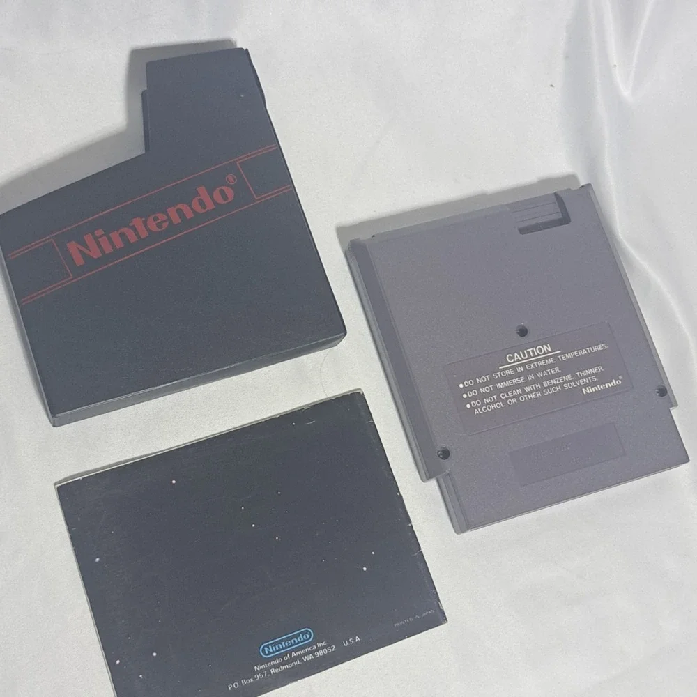 BASEBALL (Nintendo Entertainment System, 1985)‎ NES Game, Manual, Dust Sleeve